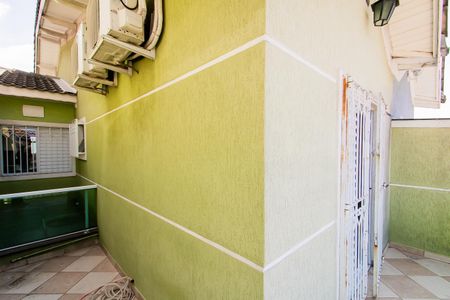 Casa à venda com 148m², 3 quartos e 4 vagas Casa à venda com 148m², 3 quartos e 4 vagasVaranda da Suíte 1