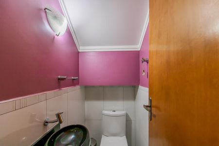 Casa à venda com 148m², 3 quartos e 4 vagas Casa à venda com 148m², 3 quartos e 4 vagasLavabo