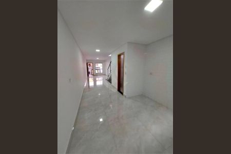 Casa à venda com 3 quartos, 160m² em Vila Granada, São Paulo