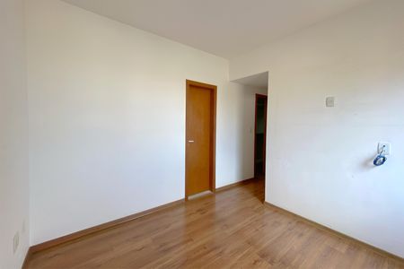 Apartamento à venda com 150m², 4 quartos e 4 vagas Apartamento à venda com 150m², 4 quartos e 4 vagasSuíte 1
