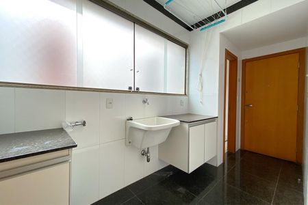 Apartamento à venda com 150m², 4 quartos e 4 vagas Apartamento à venda com 150m², 4 quartos e 4 vagasÁrea de Serviço