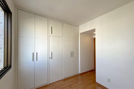 Apartamento à venda com 150m², 4 quartos e 4 vagas Apartamento à venda com 150m², 4 quartos e 4 vagasSemi Suíte 1