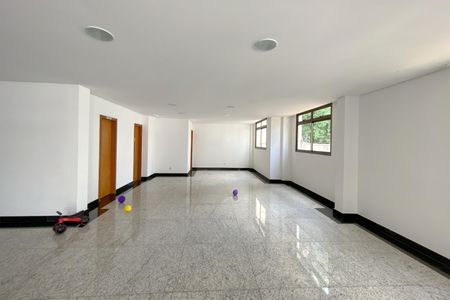 Apartamento à venda com 150m², 4 quartos e 4 vagas Apartamento à venda com 150m², 4 quartos e 4 vagasÁrea comum - Salão de festas