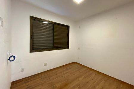 Apartamento à venda com 150m², 4 quartos e 4 vagas Apartamento à venda com 150m², 4 quartos e 4 vagasSuíte 1