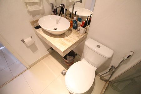 Apartamento à venda com 75m², 2 quartos e 1 vagaBanheiro social
