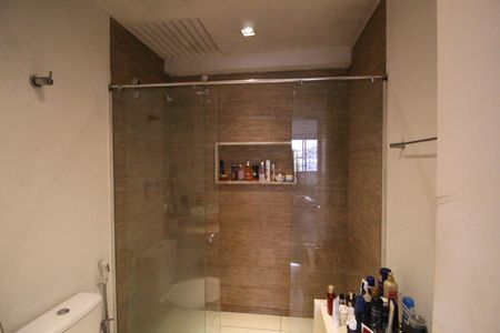 Apartamento à venda com 75m², 2 quartos e 1 vagaBanheiro social