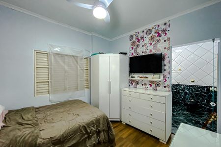 Casa à venda com 210m², 5 quartos e 5 vagasSuíte (Casa 2)