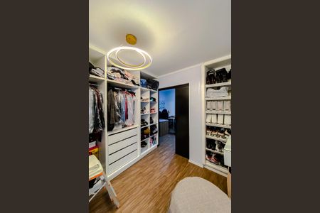 Casa à venda com 210m², 5 quartos e 5 vagasSuíte 2 (Casa 2)