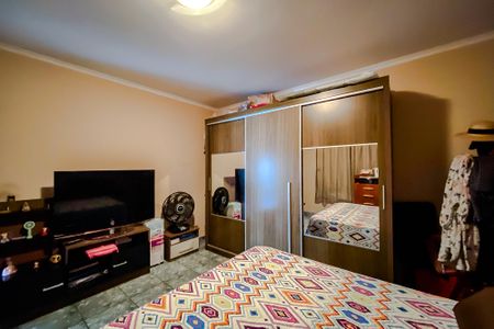 Casa à venda com 210m², 5 quartos e 5 vagasQuarto 1 - Suíte