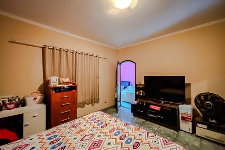 Casa à venda com 210m², 5 quartos e 5 vagasQuarto 1 - Suíte