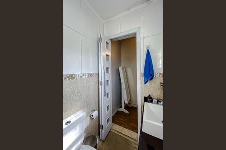 Casa à venda com 210m², 5 quartos e 5 vagasBanheiro da Suíte 2 (Casa 2)