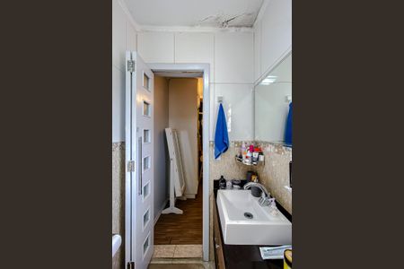 Casa à venda com 210m², 5 quartos e 5 vagasBanheiro da Suíte 2 (Casa 2)