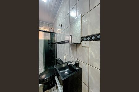 Casa à venda com 210m², 5 quartos e 5 vagasBanheiro (Casa 2)