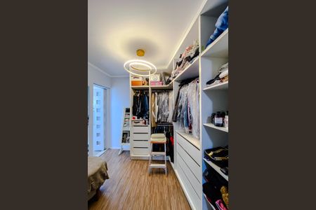 Casa à venda com 210m², 5 quartos e 5 vagasSuíte 2 (Casa 2)