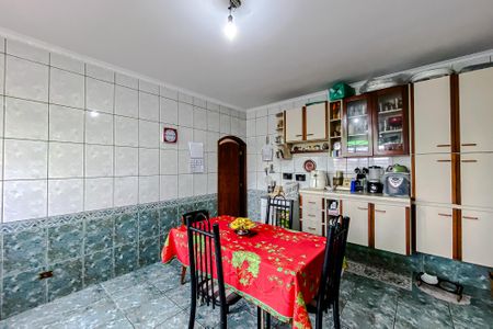 Casa à venda com 210m², 5 quartos e 5 vagasCozinha