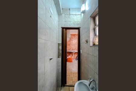 Casa à venda com 210m², 5 quartos e 5 vagasBanheiro de serviço