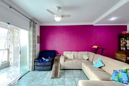 Casa à venda com 210m², 5 quartos e 5 vagasSala