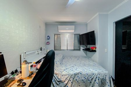 Casa à venda com 210m², 5 quartos e 5 vagasQuarto 2 (Casa 2)