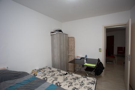 Apartamento à venda com 117m², 4 quartos e 1 vagaQuarto 2