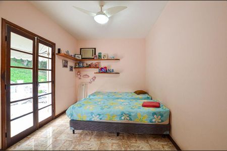 Casa à venda com 4 quartos, 206m² em Piratininga, Niterói