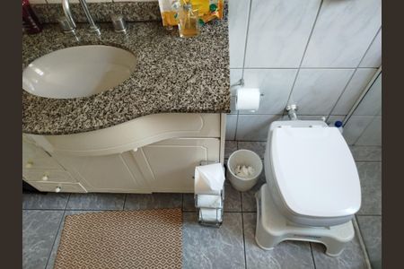 Casa à venda com 180m², 2 quartos e 1 vagaBanheiro