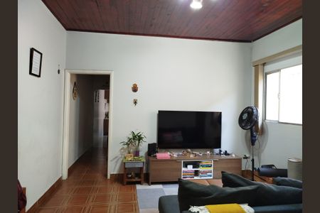 Casa à venda com 180m², 2 quartos e 1 vagaSala