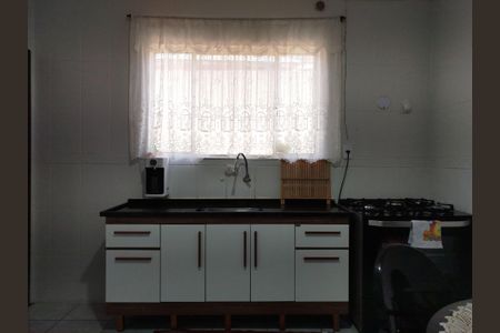 Casa à venda com 180m², 2 quartos e 1 vagaCozinha