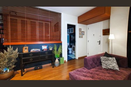 Apartamento à venda com 62m², 1 quarto e 1 vagaSala