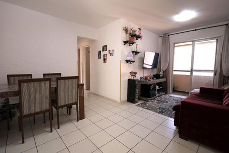 Apartamento à venda com 66m², 3 quartos e 1 vagaSala