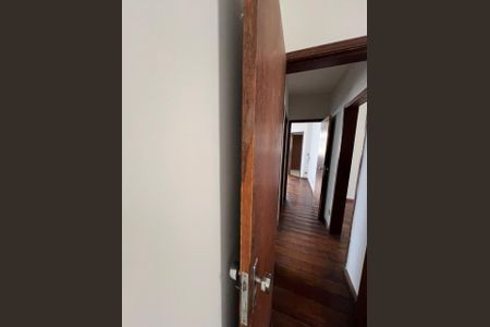 Apartamento à venda com 110m², 3 quartos e 2 vagas Apartamento à venda com 110m², 3 quartos e 2 vagasCorredor