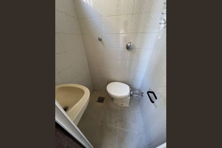 Apartamento à venda com 110m², 3 quartos e 2 vagas Apartamento à venda com 110m², 3 quartos e 2 vagasBanheiro