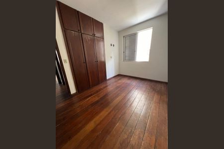 Apartamento à venda com 110m², 3 quartos e 2 vagas Apartamento à venda com 110m², 3 quartos e 2 vagasQuarto