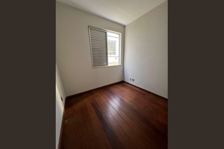 Apartamento à venda com 110m², 3 quartos e 2 vagas Apartamento à venda com 110m², 3 quartos e 2 vagasQuarto