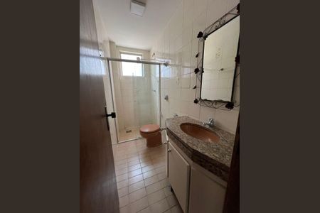 Apartamento à venda com 110m², 3 quartos e 2 vagas Apartamento à venda com 110m², 3 quartos e 2 vagasBanheiro
