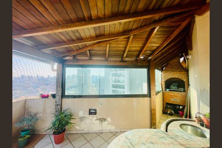 Apartamento à venda com 105m², 3 quartos e 1 vagaChurrasqueira