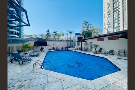 Apartamento à venda com 105m², 3 quartos e 1 vagaÁrea comum - Piscina