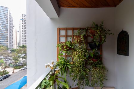 Apartamento à venda com 67m², 3 quartos e 2 vagasVaranda