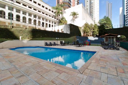 Apartamento à venda com 74m², 2 quartos e 2 vagasÁrea comum - Piscina