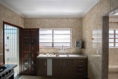 Casa à venda com 190m², 2 quartos e 2 vagasCozinha