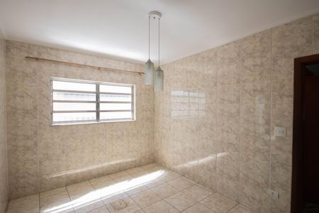 Casa à venda com 190m², 2 quartos e 2 vagasCopa