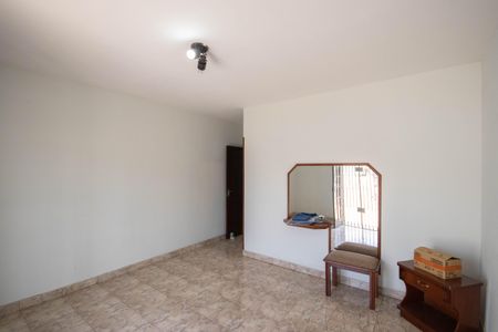Casa à venda com 190m², 2 quartos e 2 vagasSuíte 1