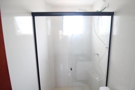 Banheiro de apartamento para alugar com 1 quarto, 23m² em Vila Nivi, São Paulo