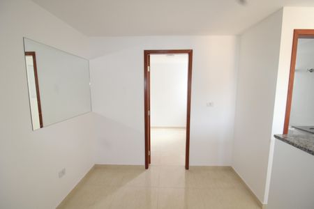 Sala/Cozinha de apartamento para alugar com 1 quarto, 23m² em Vila Nivi, São Paulo