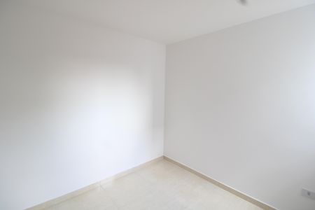 Quarto 1 de apartamento para alugar com 1 quarto, 23m² em Vila Nivi, São Paulo