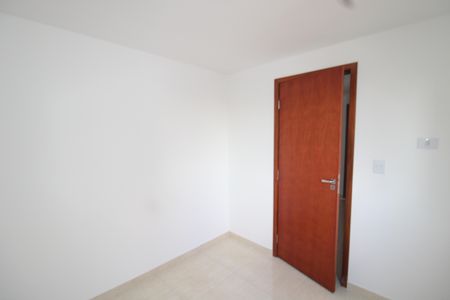 Quarto 1 de apartamento para alugar com 1 quarto, 23m² em Vila Nivi, São Paulo