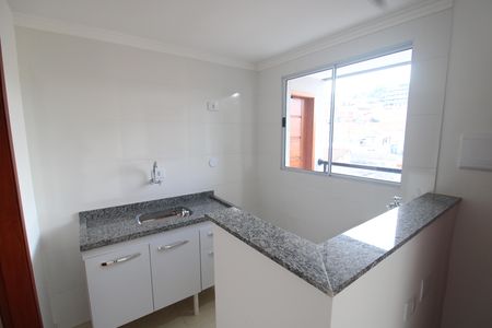 Cozinha e Área de Serviço de apartamento para alugar com 1 quarto, 23m² em Vila Nivi, São Paulo