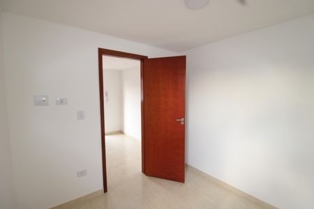 Quarto  de apartamento para alugar com 1 quarto, 23m² em Vila Nivi, São Paulo