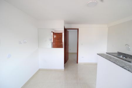 Sala/Cozinha de apartamento para alugar com 1 quarto, 27m² em Vila Nivi, São Paulo