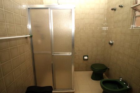 Casa à venda com 200m², 4 quartos e 1 vagaBanheiro da Suíte