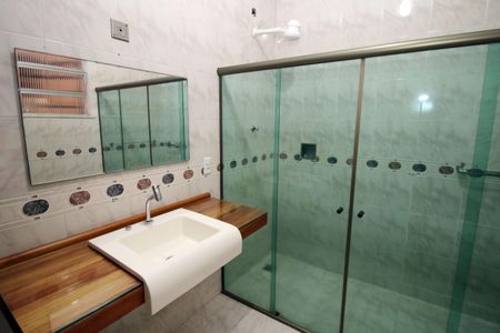 Casa à venda com 200m², 4 quartos e 1 vagaBanheiro Social